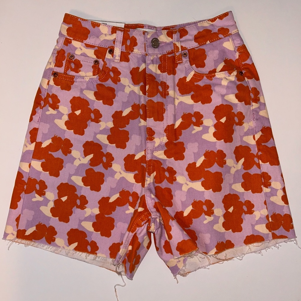 ZARA women’s 90s Short Poppy Flower high rise raw seam jean short size 0 NWT‎